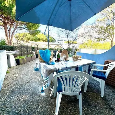 *la Brise Marine*piscine*parking*clim* Le Grau-du-Roi